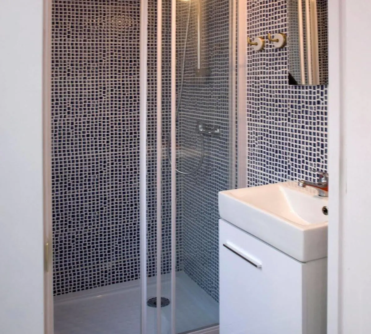 Flateli Jaume Fabra Apartment Barcelona