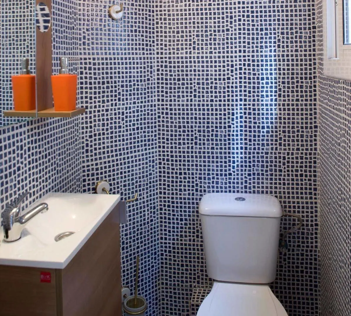 Flateli Jaume Fabra Apartment Barcelona Spain