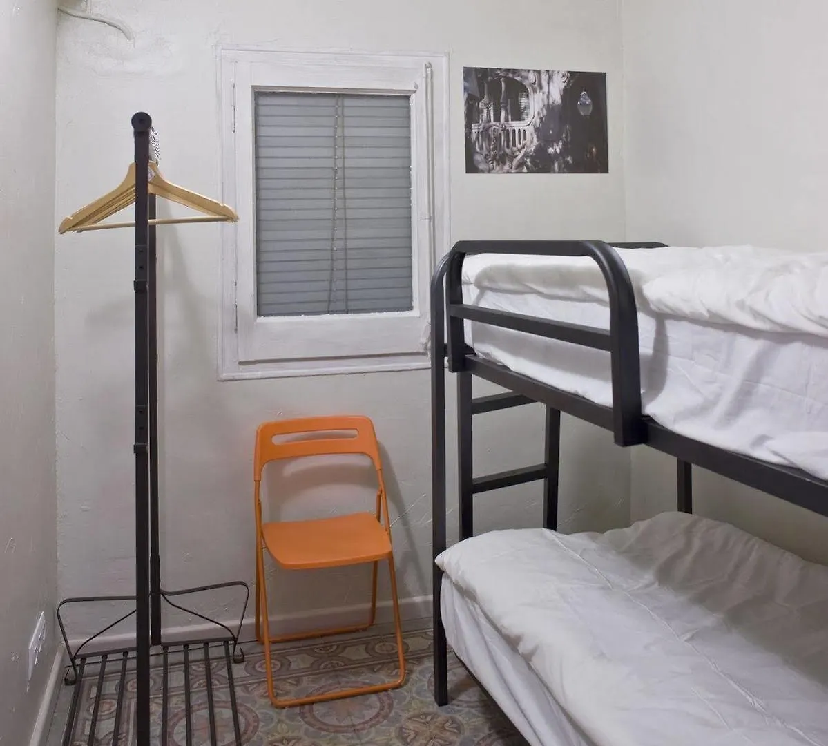 Flateli Jaume Fabra Apartment Barcelona Spain