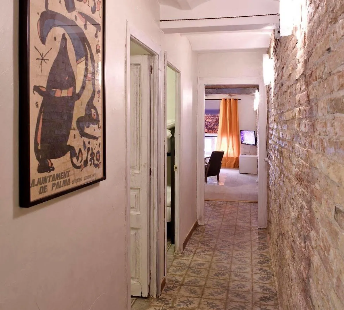 Flateli Jaume Fabra Apartment Barcelona